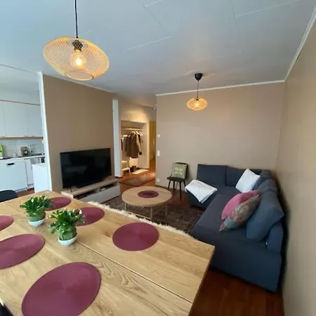 Cozy 73m2 Terraced House With Sauna 公寓 纳坦利