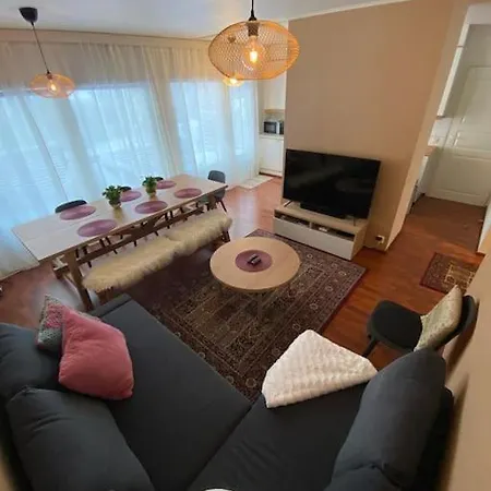 Cozy 73m2 Terraced House With Sauna Apartment